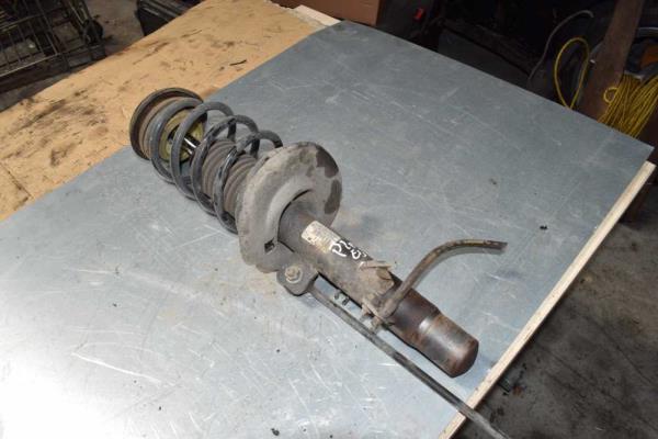 AMORTISSEUR AVANT DROIT PEUGEOT - Vue 1